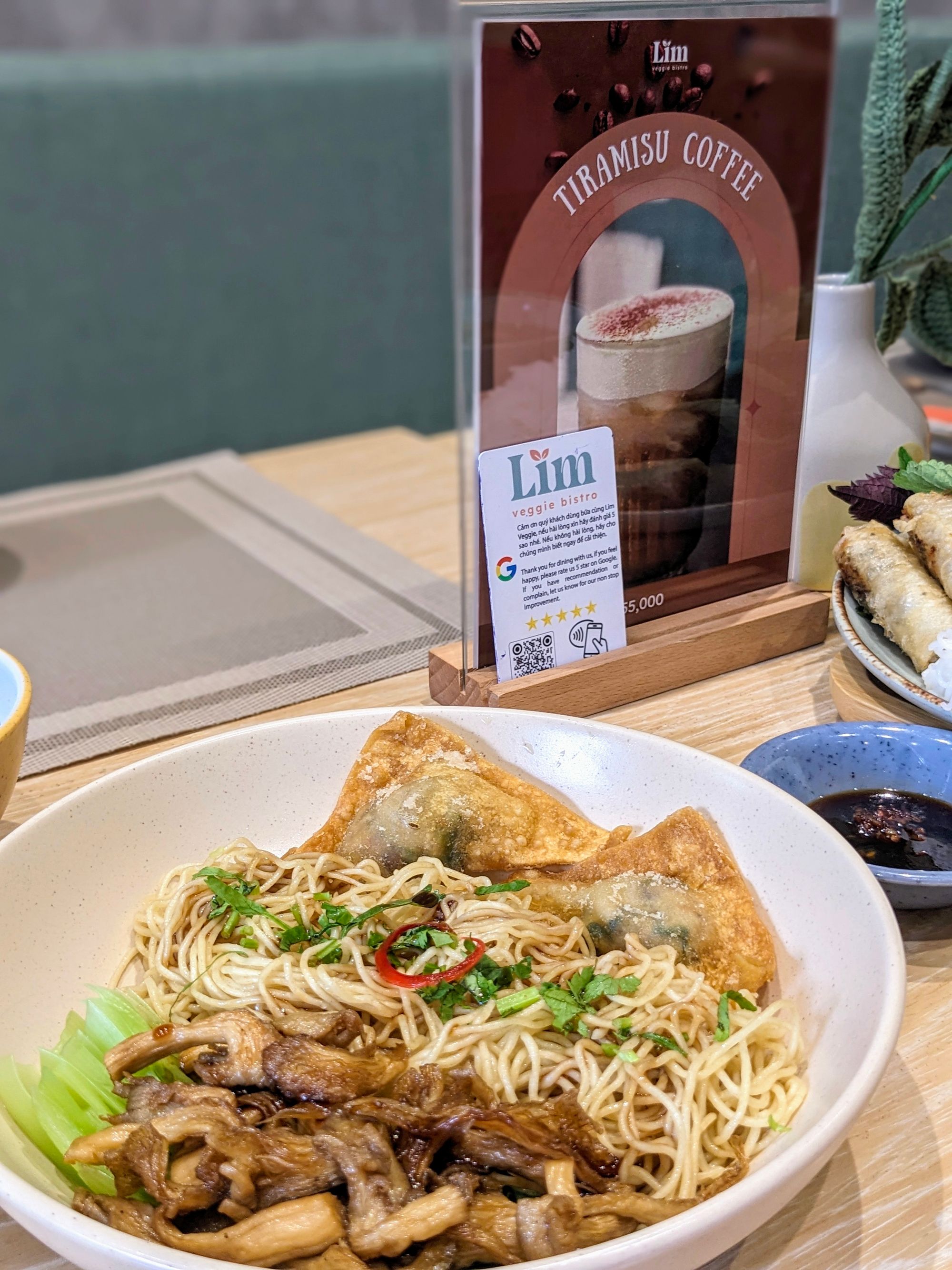Lim Veggie Bistro