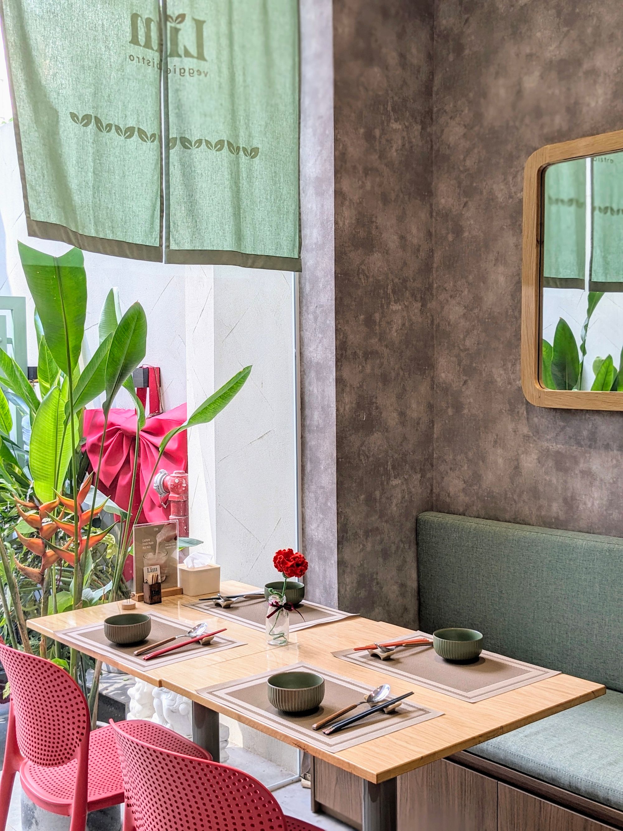 Lim Veggie Bistro