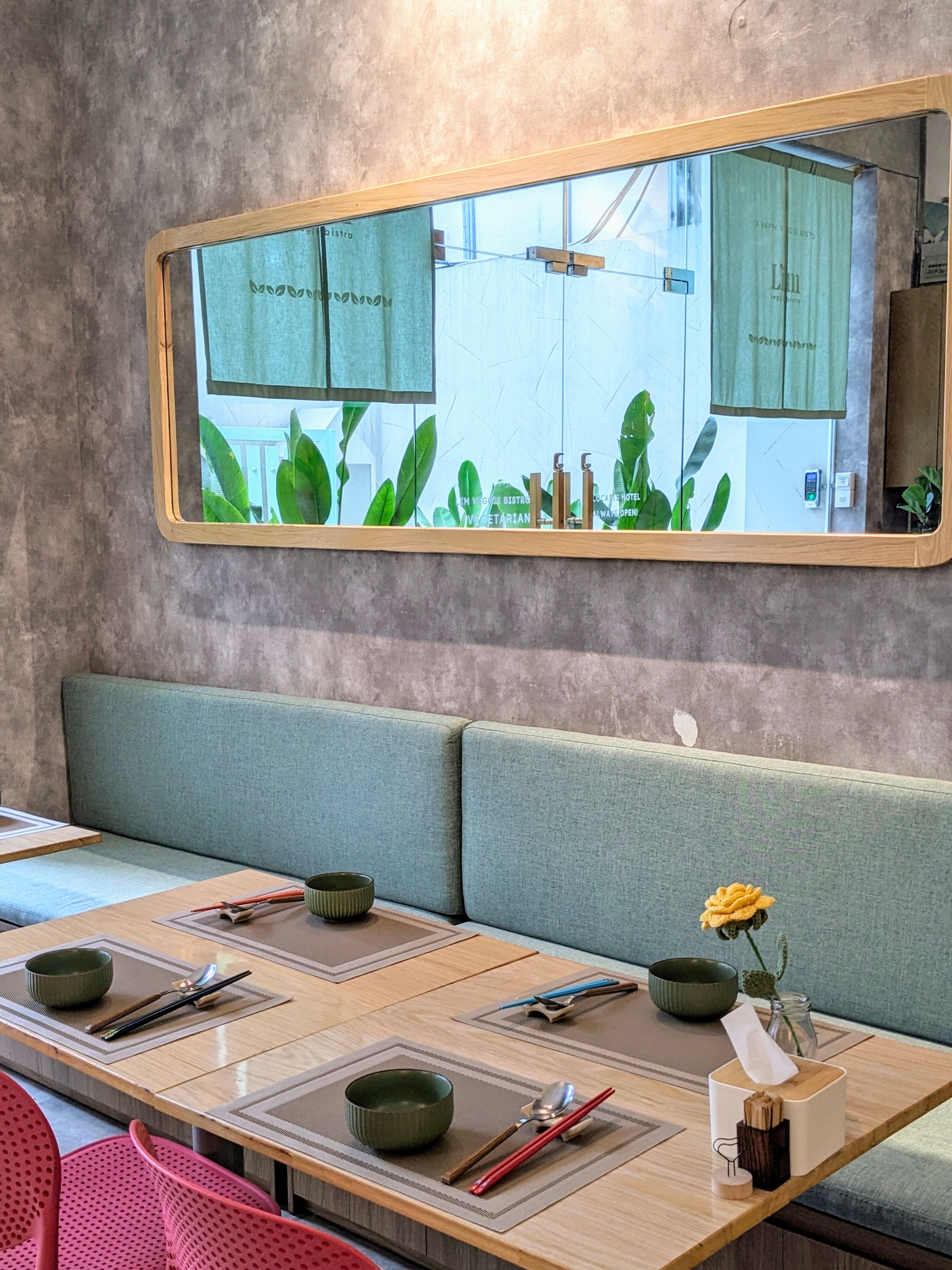 Lim Veggie Bistro