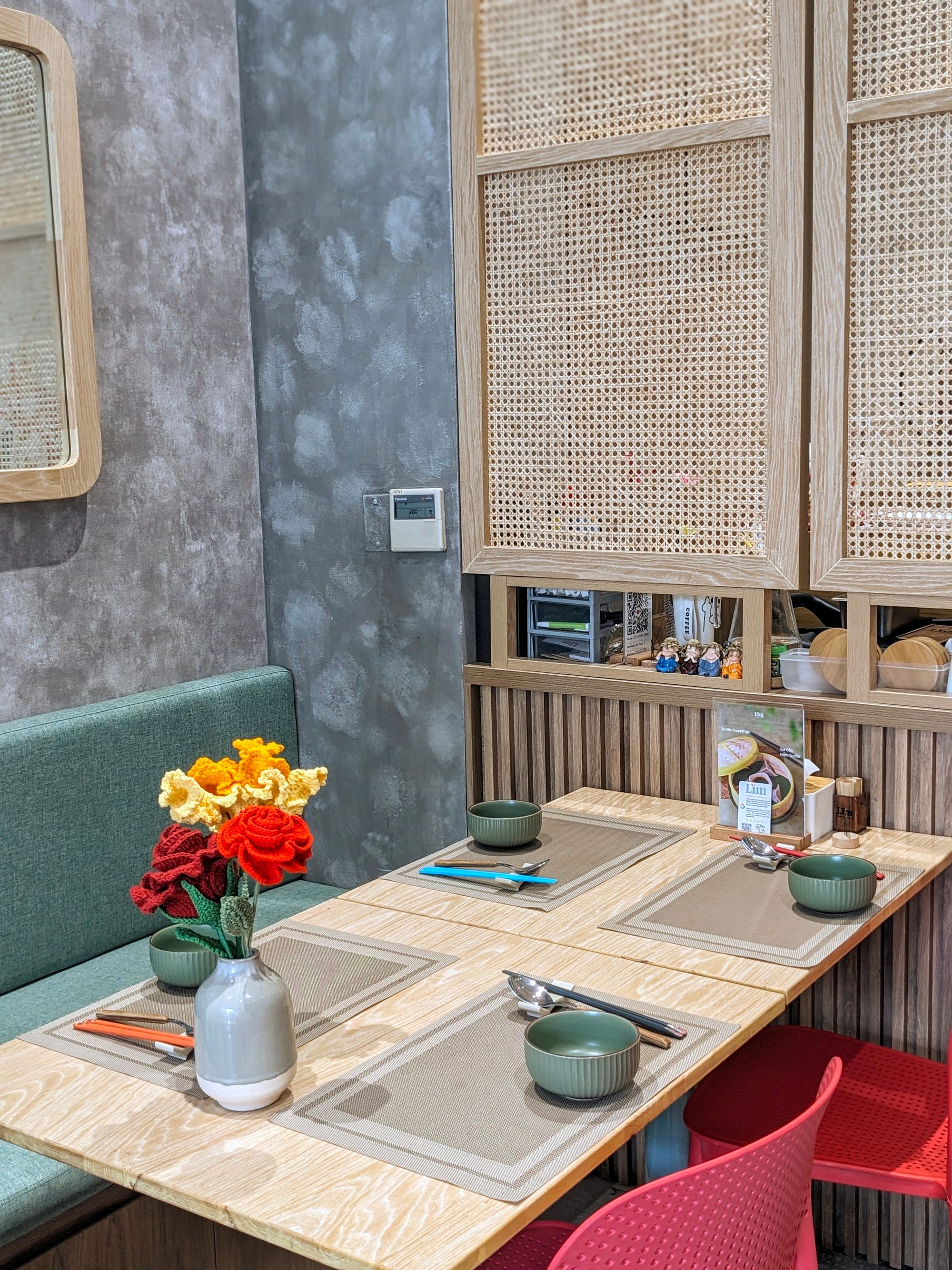 Lim Veggie Bistro