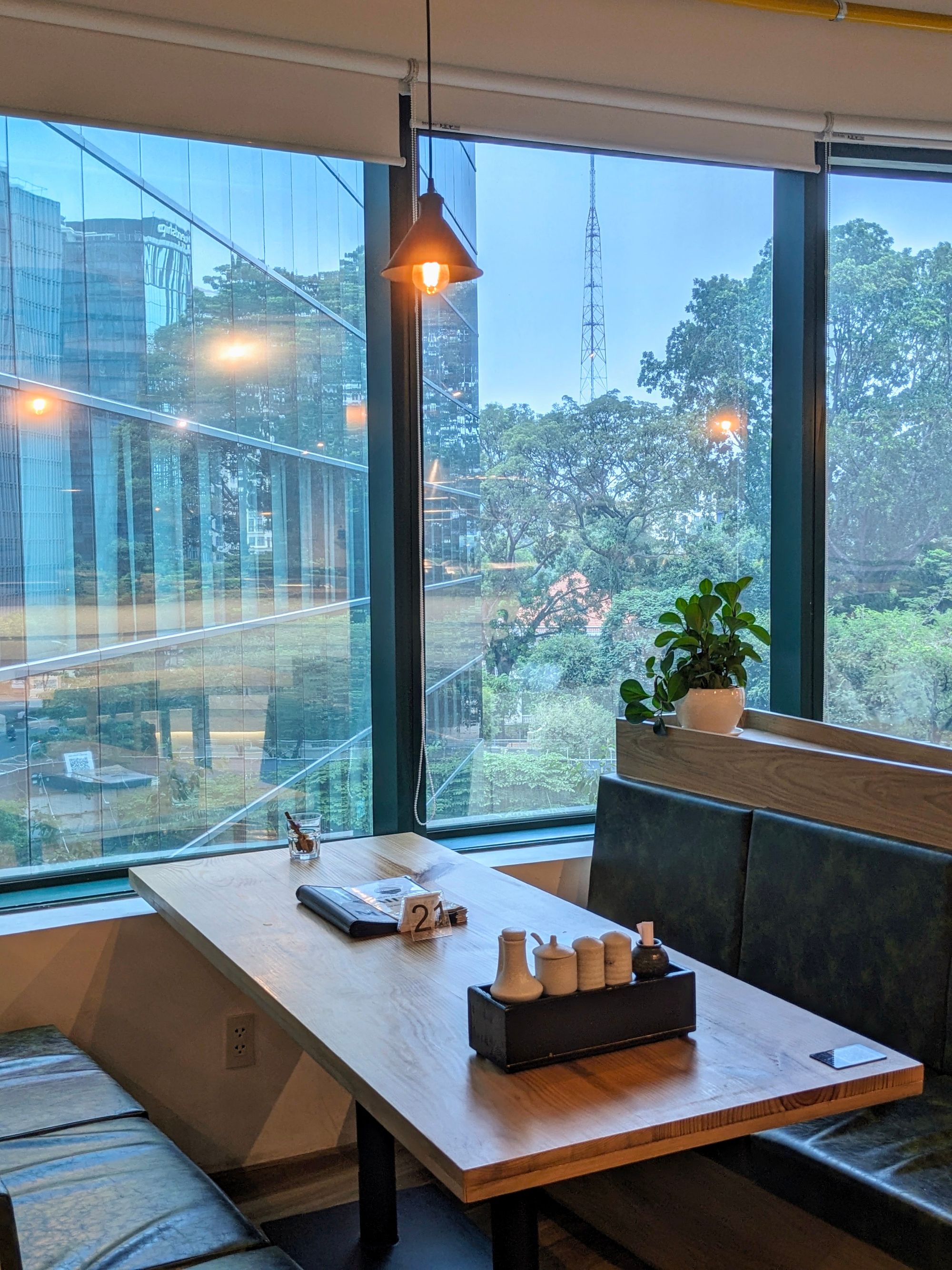 Menya Ichiban - Tokyo Ramen Diner