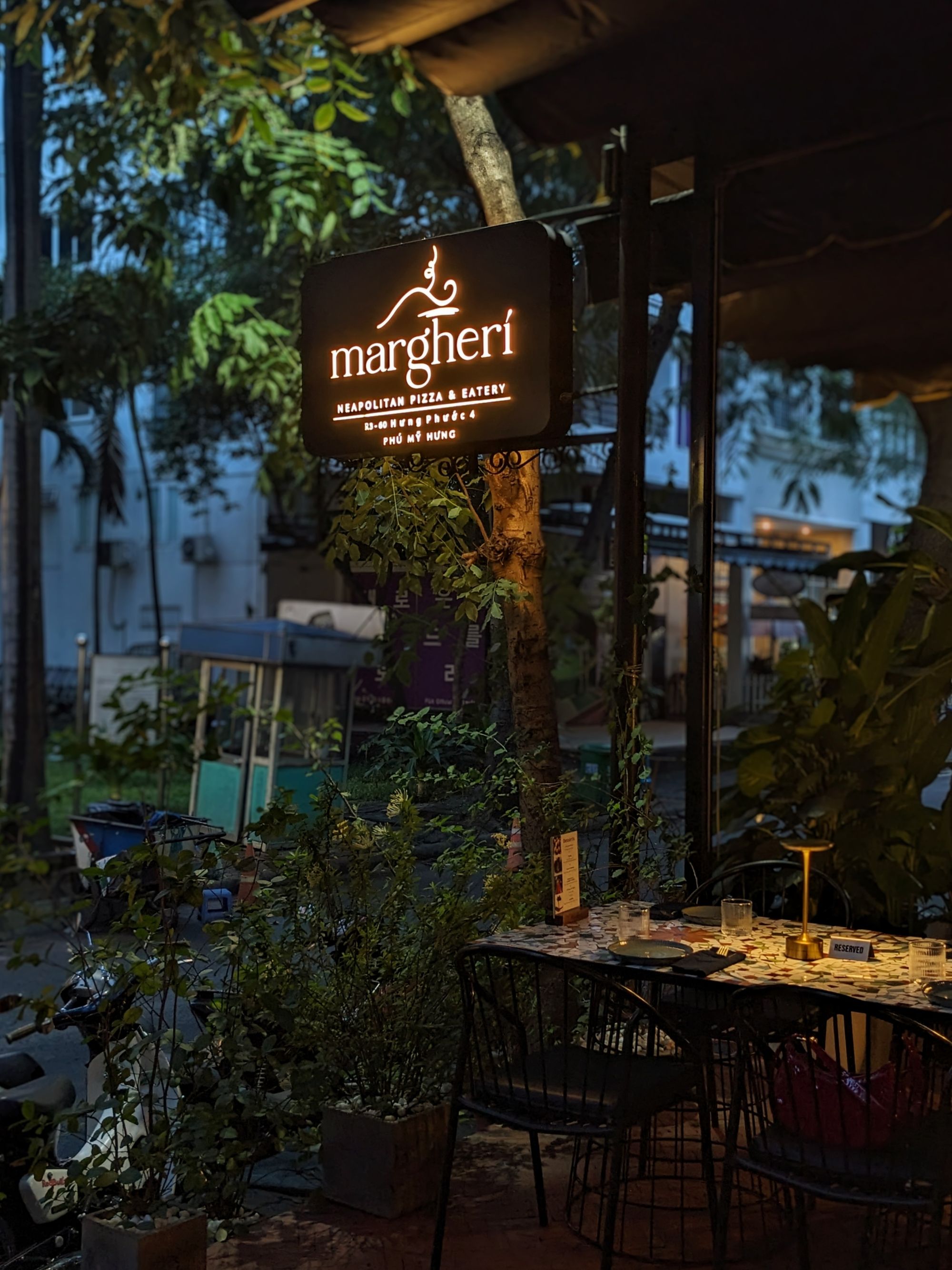 Margherí - Neapolitan Pizza & Eatery
