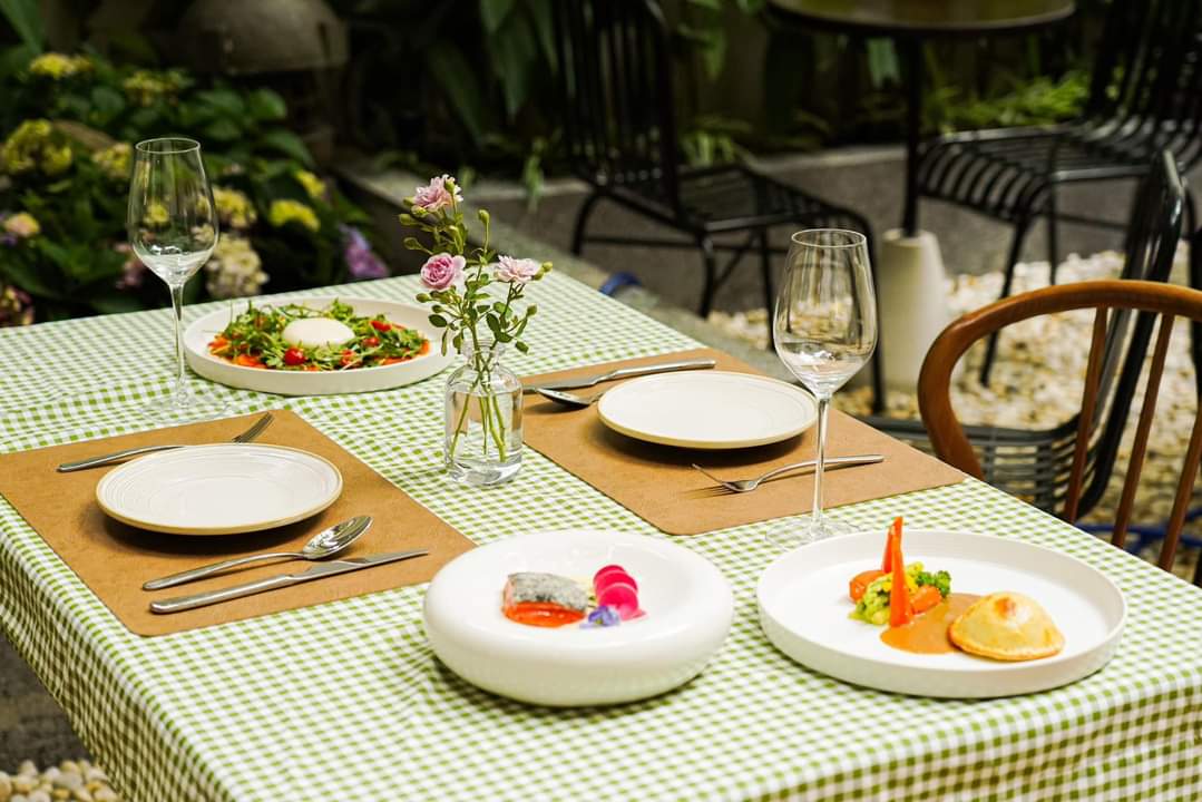 Uyển Garden - Vegetarian Bistro & Coffee