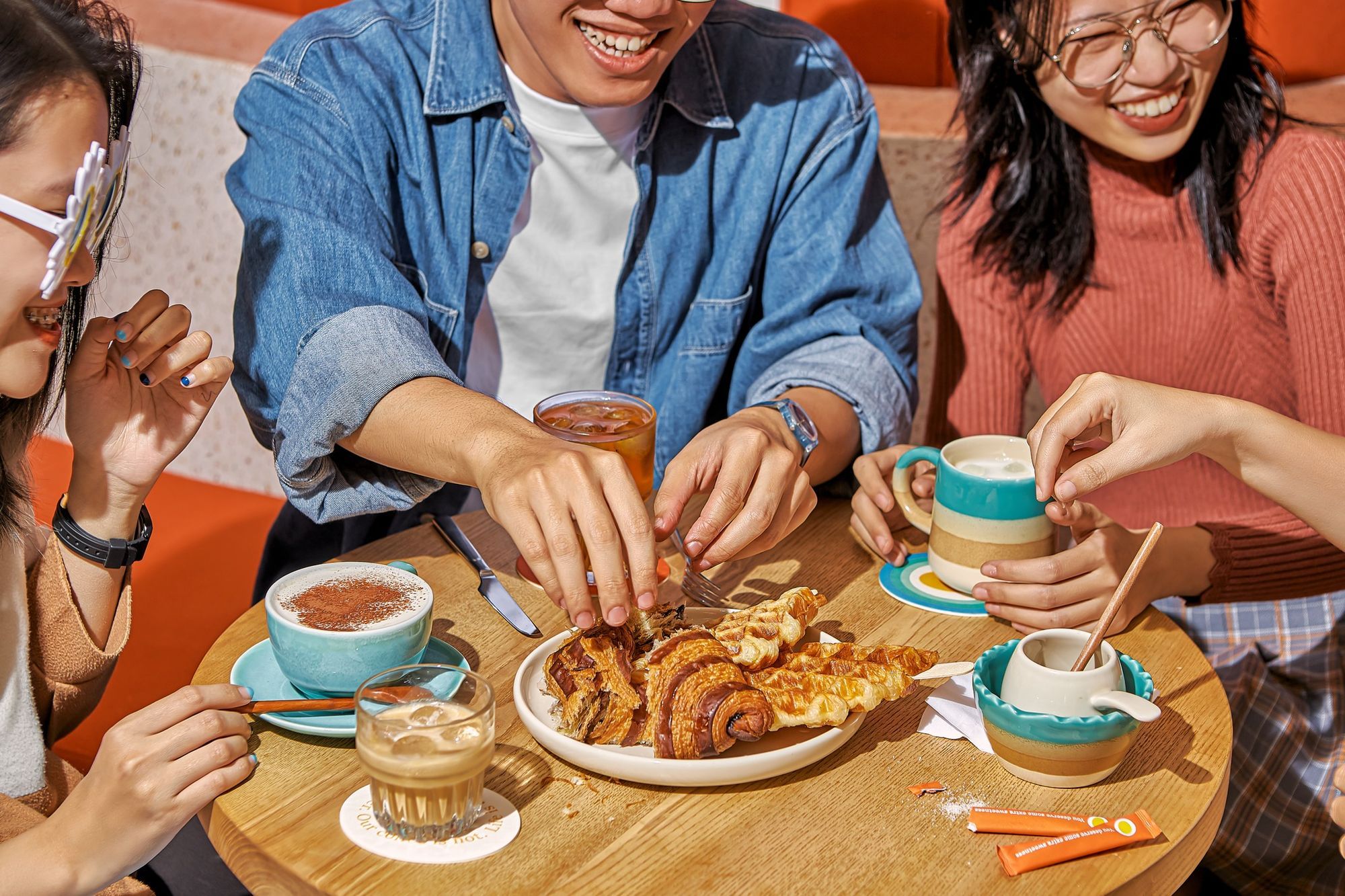 Eggyolk Coffee - Lan tỏa năng lượng tích cực qua những tách cà phê ngon