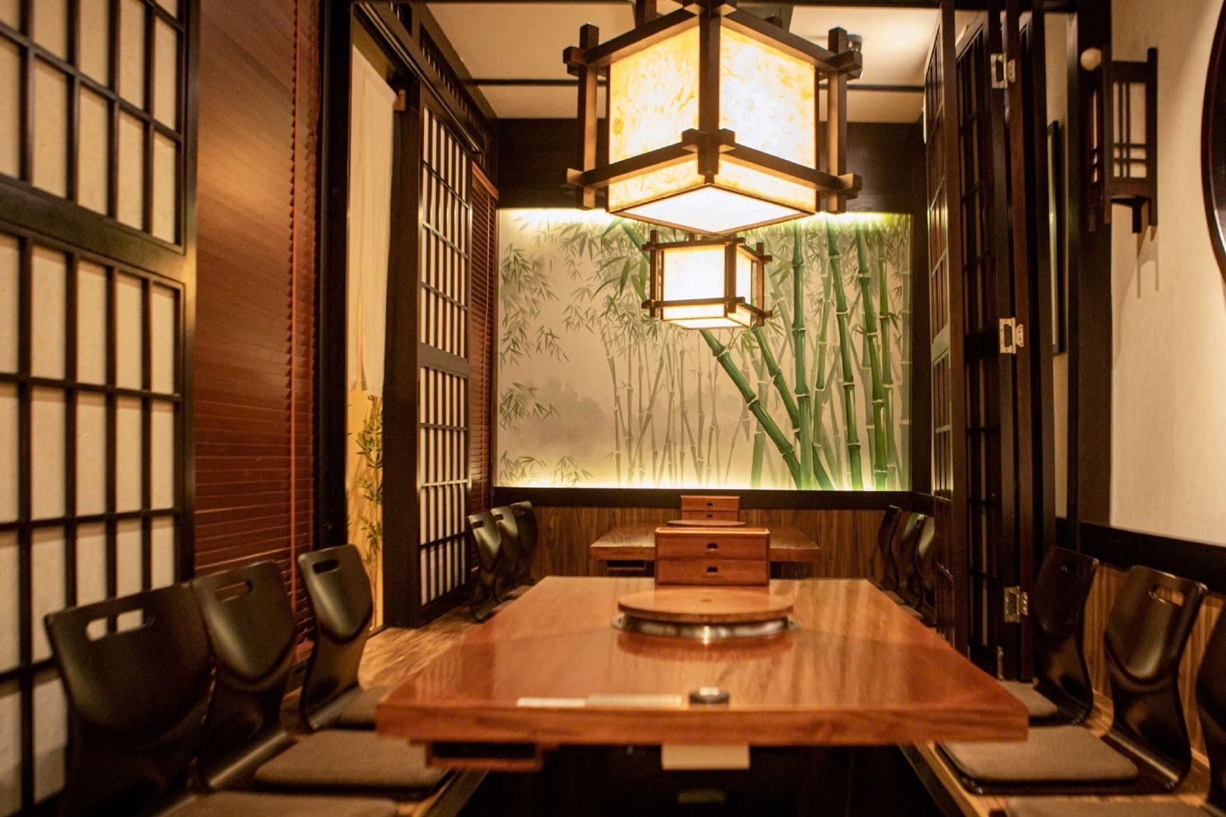 Anrakutei - An Lạc Đình, nhà hàng thịt nướng than hoa Yakiniku