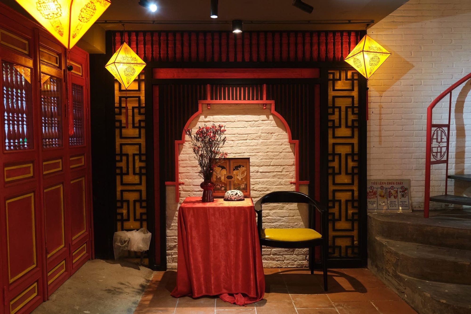 Huê Sắc - The Huế Café