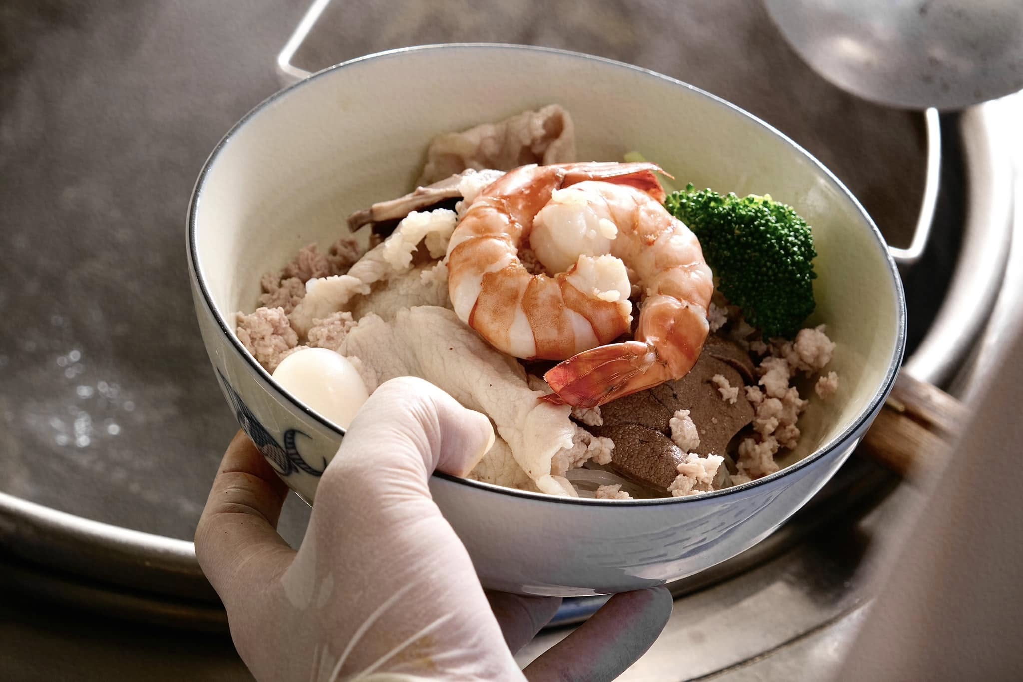 Khám phá hương vị hủ tiếu đậm đà và tâm huyết tại Tân Vinh Nguyên